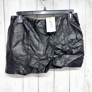 Sparkle & Fade Shorts Women 4 Black Leather Zip Back Outseam Detail Chic Goth
